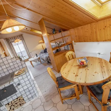 Schmied アパート *