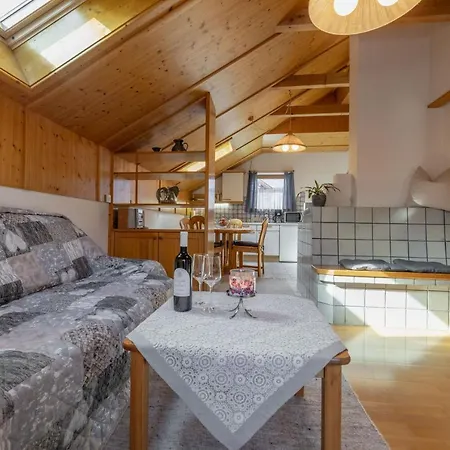 アパート Schmied